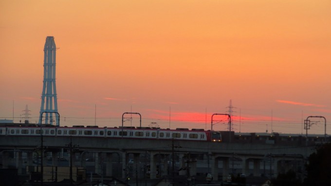 東海市役所付近　東海市の夕景