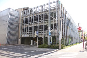 公共駐車場ご利用ください2